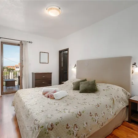 Villa Radetici Tinjan