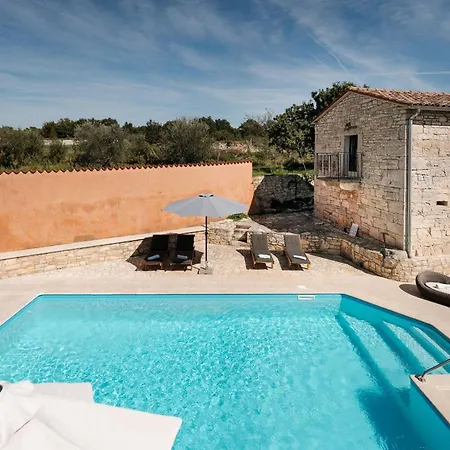 Radetici Villa *