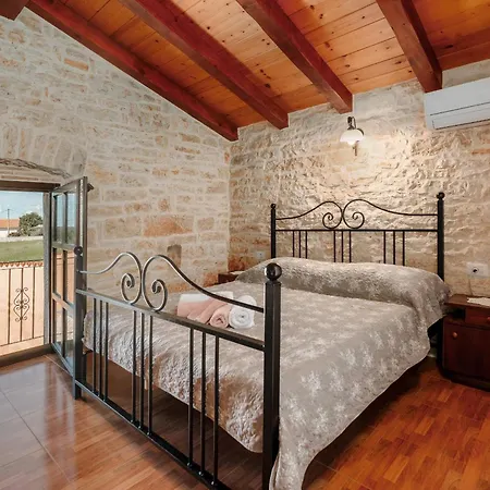 Villa Radetici Tinjan