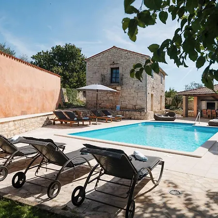 Villa Radetici Tinjan