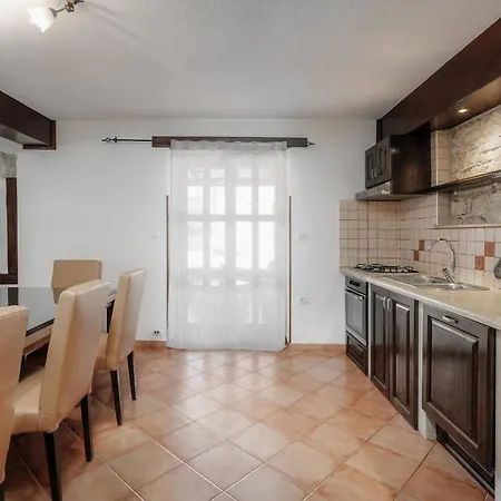 Villa Radetici * Radetici