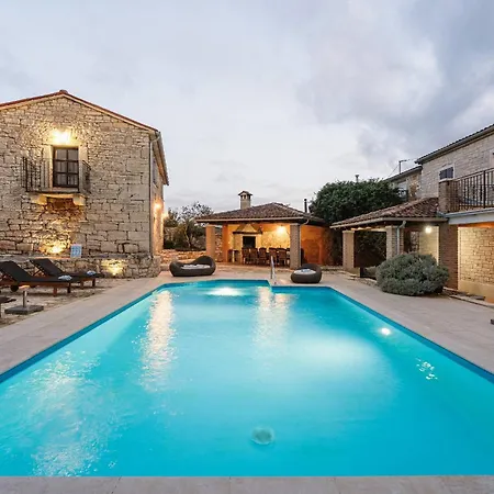 Vila Villa Radetici Tinjan