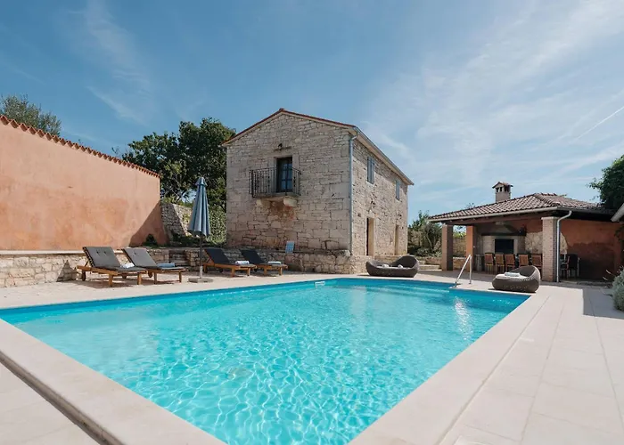 Villa Radetici * Tinjan