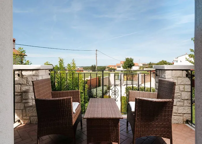 Villa Radetici Vila Tinjan